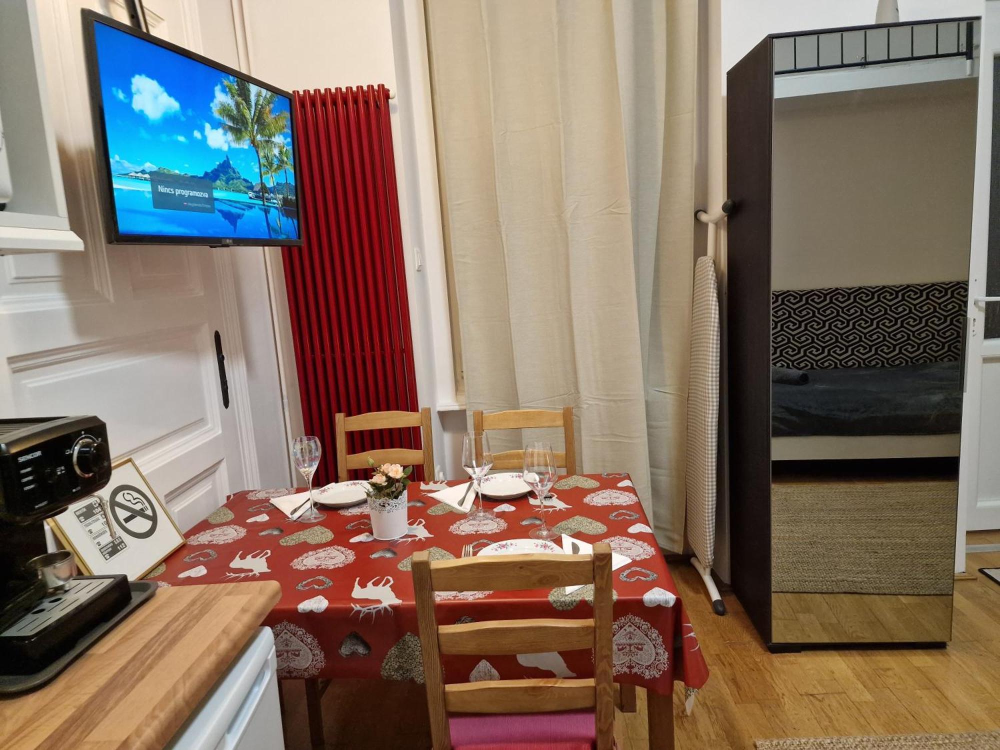 Bercsenyi Apartments - Close To The Gellert Thermal Bath ブダペスト 部屋 写真