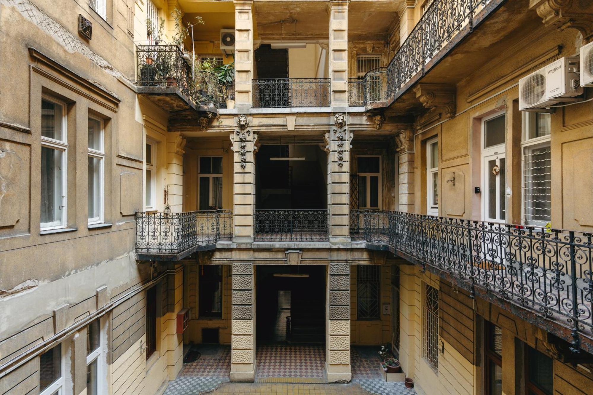 Bercsenyi Apartments - Close To The Gellert Thermal Bath ブダペスト エクステリア 写真